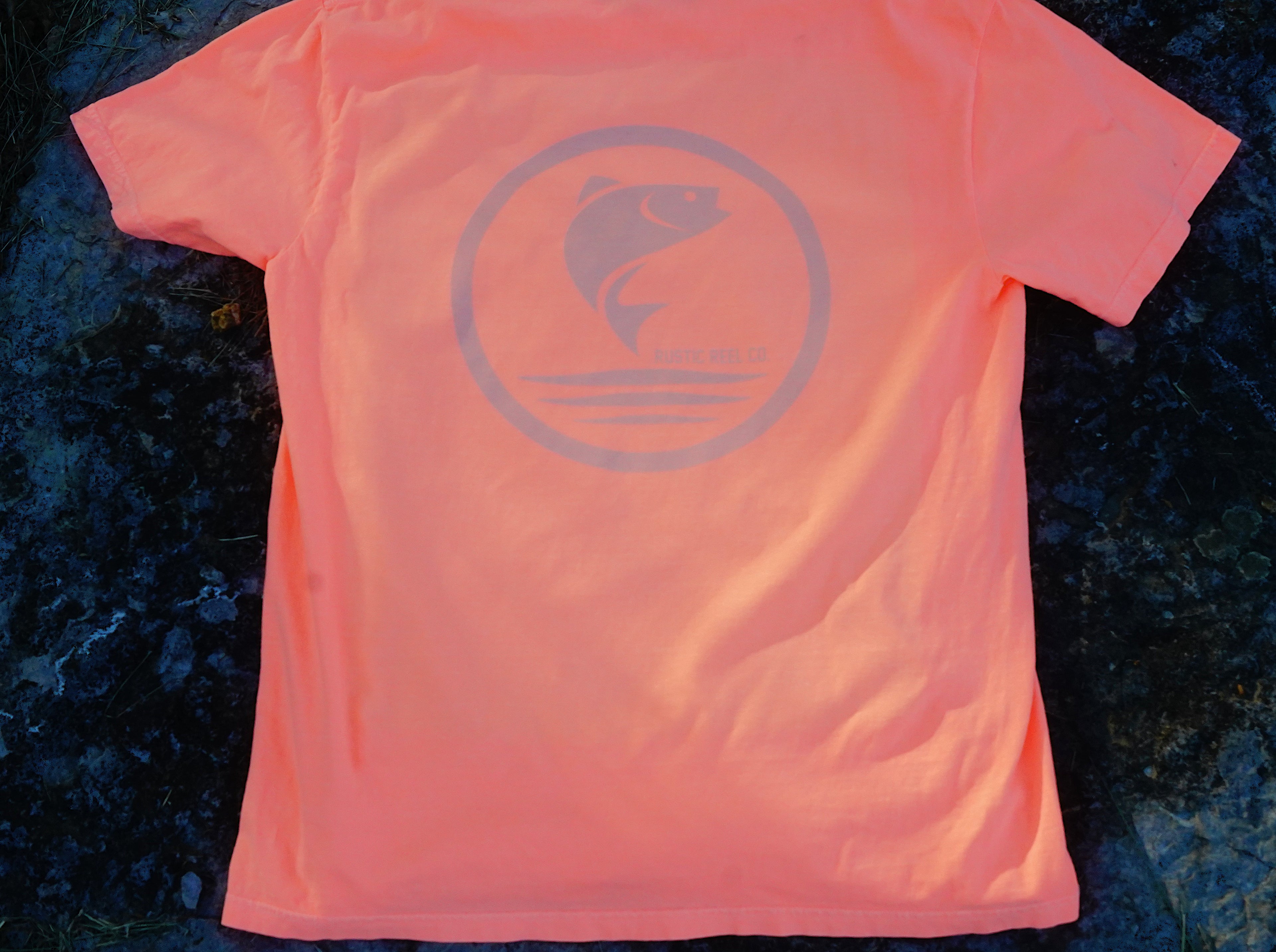 Lake Date Tee - Rustic Reel Co.